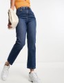 Ciemnoniebieskie proste jeansy (32)