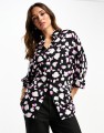 Czarna koszula oversize wzór (36)