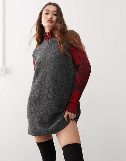 Szara dzianinowa sukienka mini v neck (M)