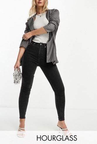 Czarne jeansy rurki 7/8 (28/34)