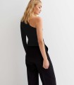 Czarna bluzka one shoulder (34)