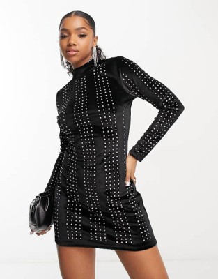 Welurowa zdobiona sukienka (36)