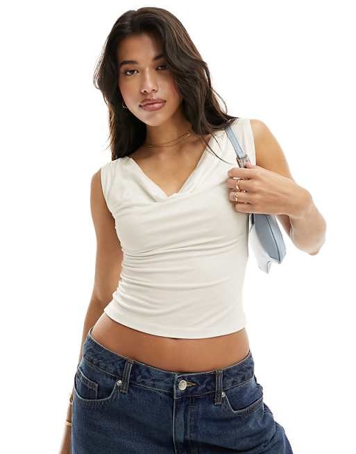 Biały top lejący dekolt (36-38)