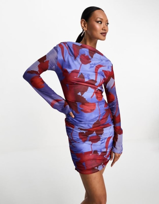 Ołówkowa sukienka odkryte plecy (38)