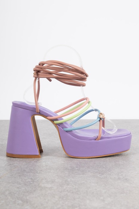 Kolorowe wiązane sandały (41)