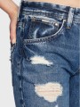 Niebieskie mom jeans dziury (28)
