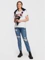 Niebieskie mom jeans dziury (28)