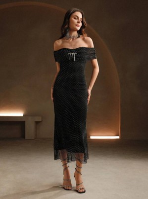 Czarna zdobiona sukienka midi (L)