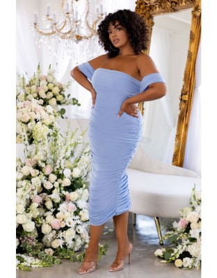 Niebieska sukienka midi (52)