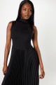 Czarna plisowana sukienka midi (40)