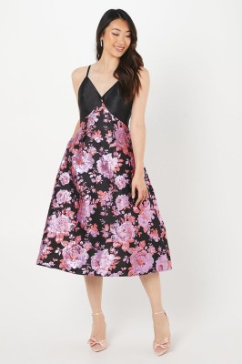 Czarna sukienka wzór ramiączka (40)