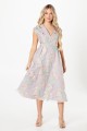 Jasnofioletowa sukienka midi wzór (46)