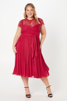 Midi sukienka odkryte plecy koronka (46)