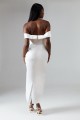 Śmietanowa suknia midi off shoulder (40)
