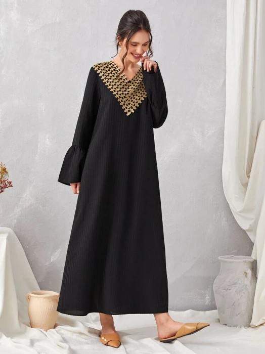 Czarna sukienka v neck (M)