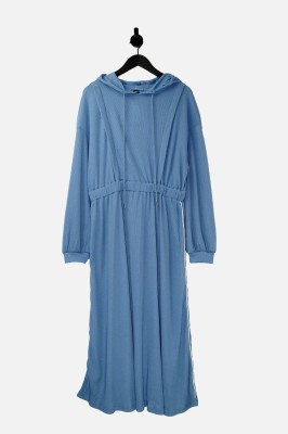 Niebieska dzianinowa sukienka kaptur (XL)