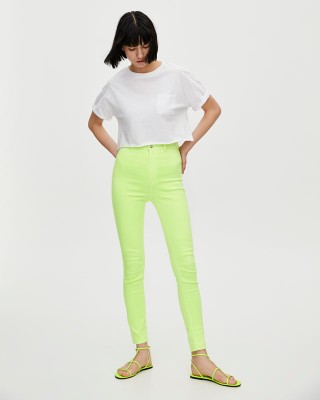 ŚMIETANKOWY KRÓTKI T-SHIRT (S)