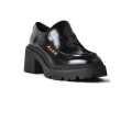 Czarne masywne buty wsuwane (40)