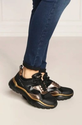 Czarne sznurowane sneakersy (37)