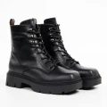 partner-creation-ref-fl8rmyele10-black.webp