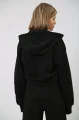 Czarna krótka bluza zamek (S)