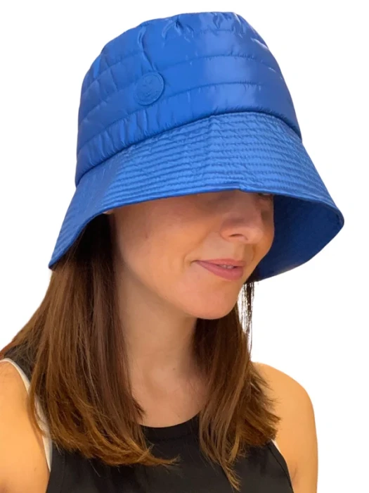 Niebieski pikowany bucket (M/L)