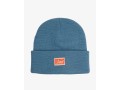Niebieska czapka beanie naszywka