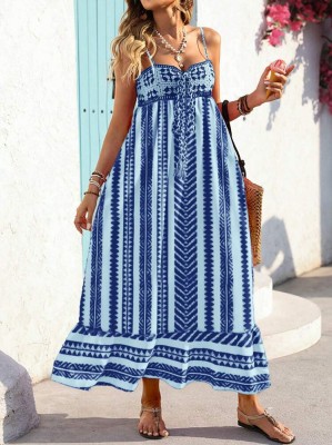 Jasnoniebieska sukienka midi wzór (M)