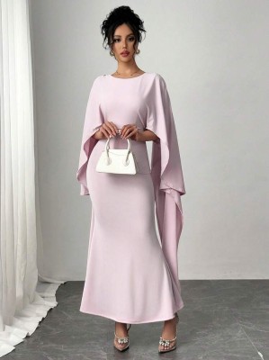 Jasnoróżowa sukienka maxi (S)