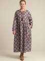 Brązowa sukienka długie rękawy wzór (2XL)