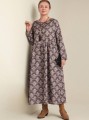 Brązowa sukienka długie rękawy wzór (2XL)
