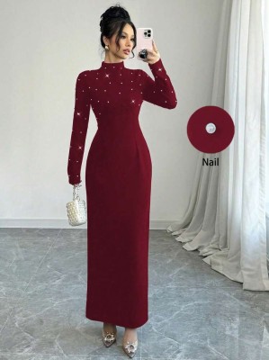 Bordowa zdobiona sukienka maxi (XL)