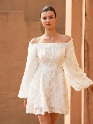 Biała sukienka odkryte ramiona (XS)