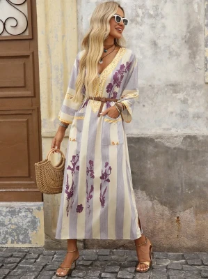 Wzorzysta sukienka midi rozcięcia (XS)