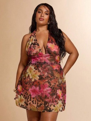 Wzorzysta mini sukienka (2XL)