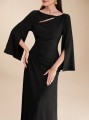 Czarna sukienka cut out (M)