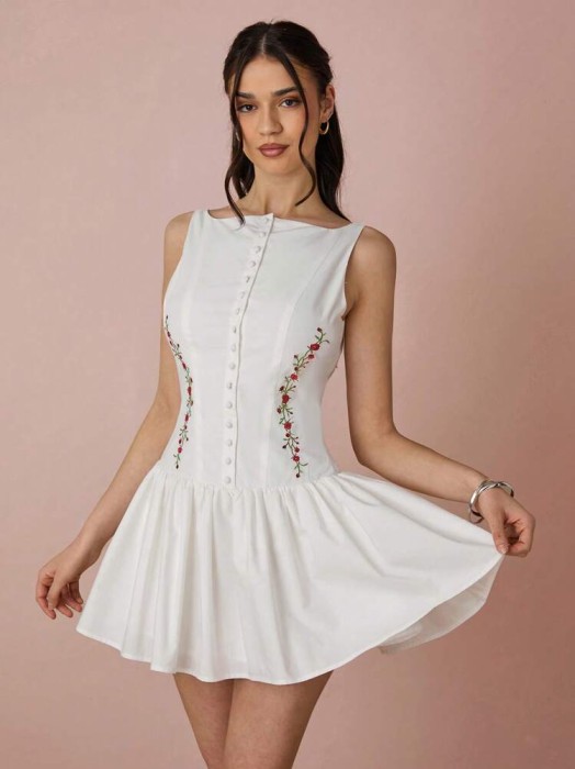 Biała sukienka mini hafty (M)
