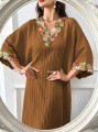 Brązowa maxi sukienka hafty (XL)