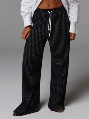 Czarne casualowe spodnie paski (XS)