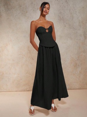 Czarna sukienka odkryte ramiona (M)