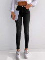 Czarne jeansy skinny (30)
