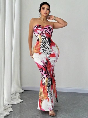 Wzorzysta sukienka maxi (5XL)