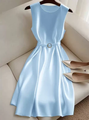 Satynowa sukienka pasek (M)