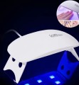 Mała lampa LED do paznokci