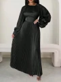 Czarna plisowana sukienka (M)