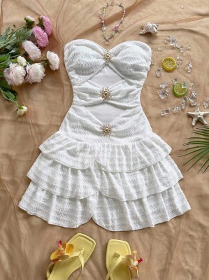 Śmietankowa sukienka złote ozdoby (XS)