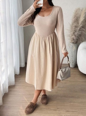 Beżowa sukienka midi (0XL)