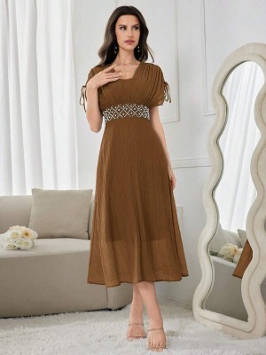 Brązowa sukienka midi perły (S)