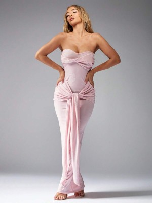 Różowa sukienka bez rękawów