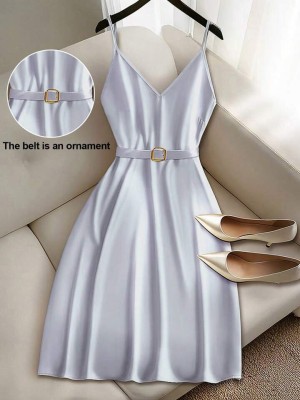 Jasnofioletowa sukienka satyna (XL)